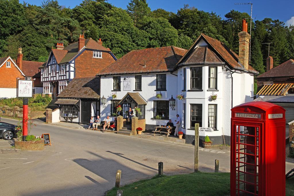 The Plough Inn Dorking Exterior foto