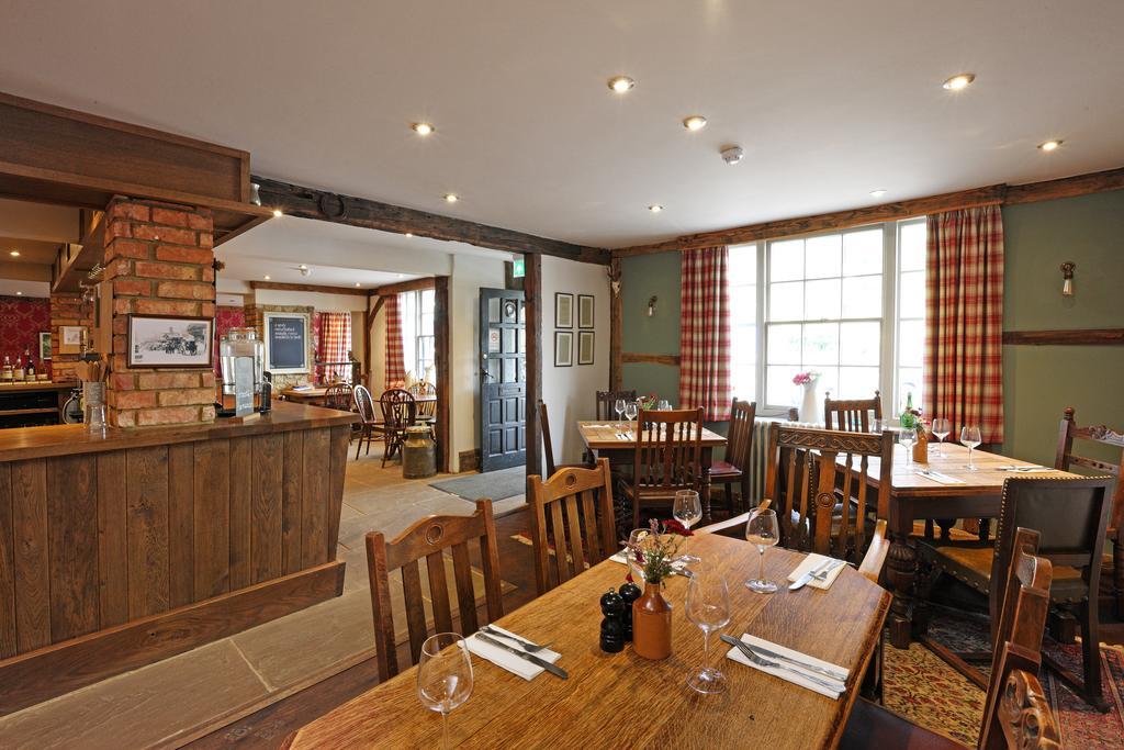 The Plough Inn Dorking Exterior foto