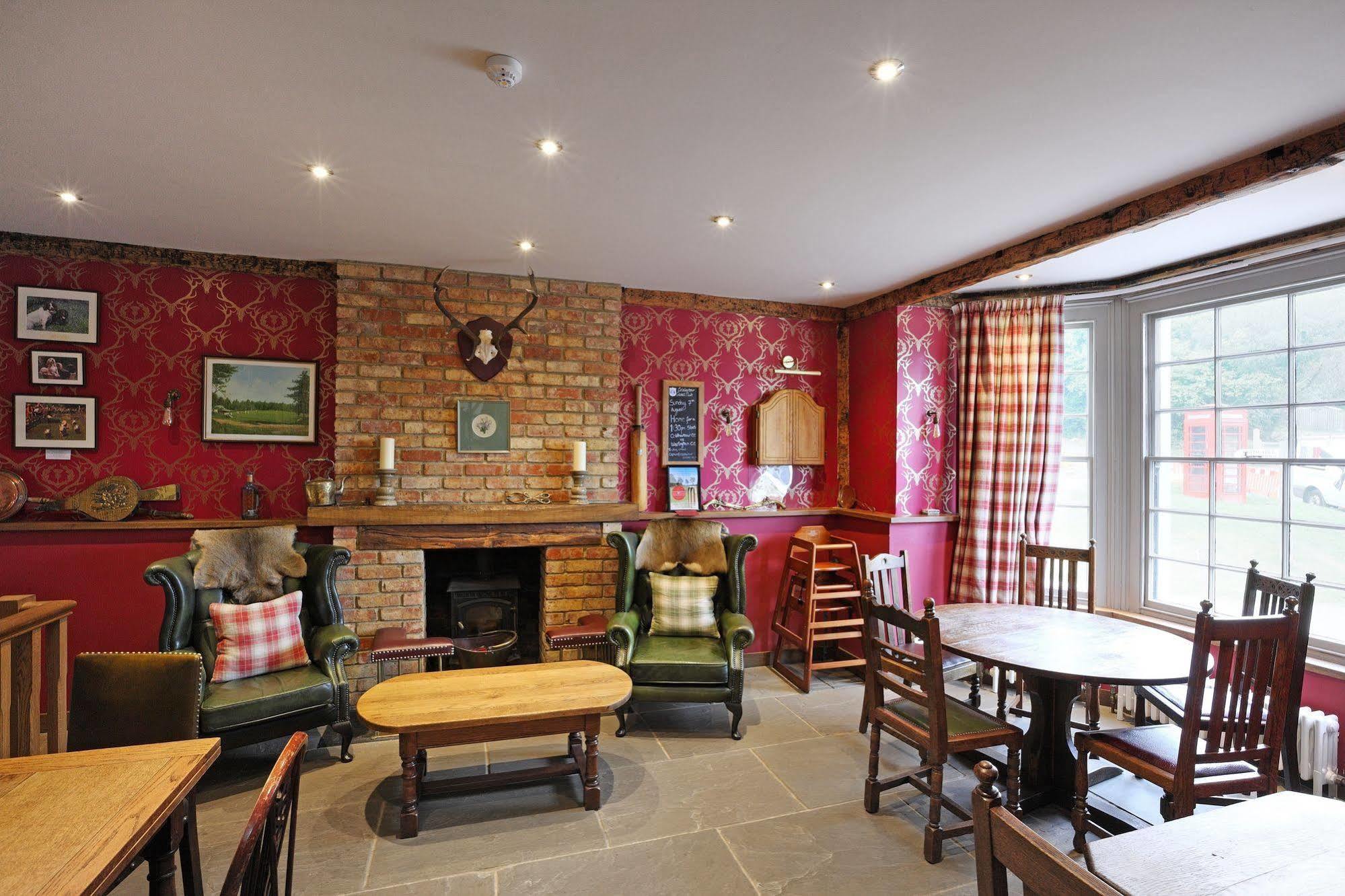 The Plough Inn Dorking Exterior foto